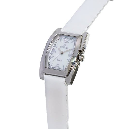 Ladies' quartz analogue watch with white dial and white leather strap