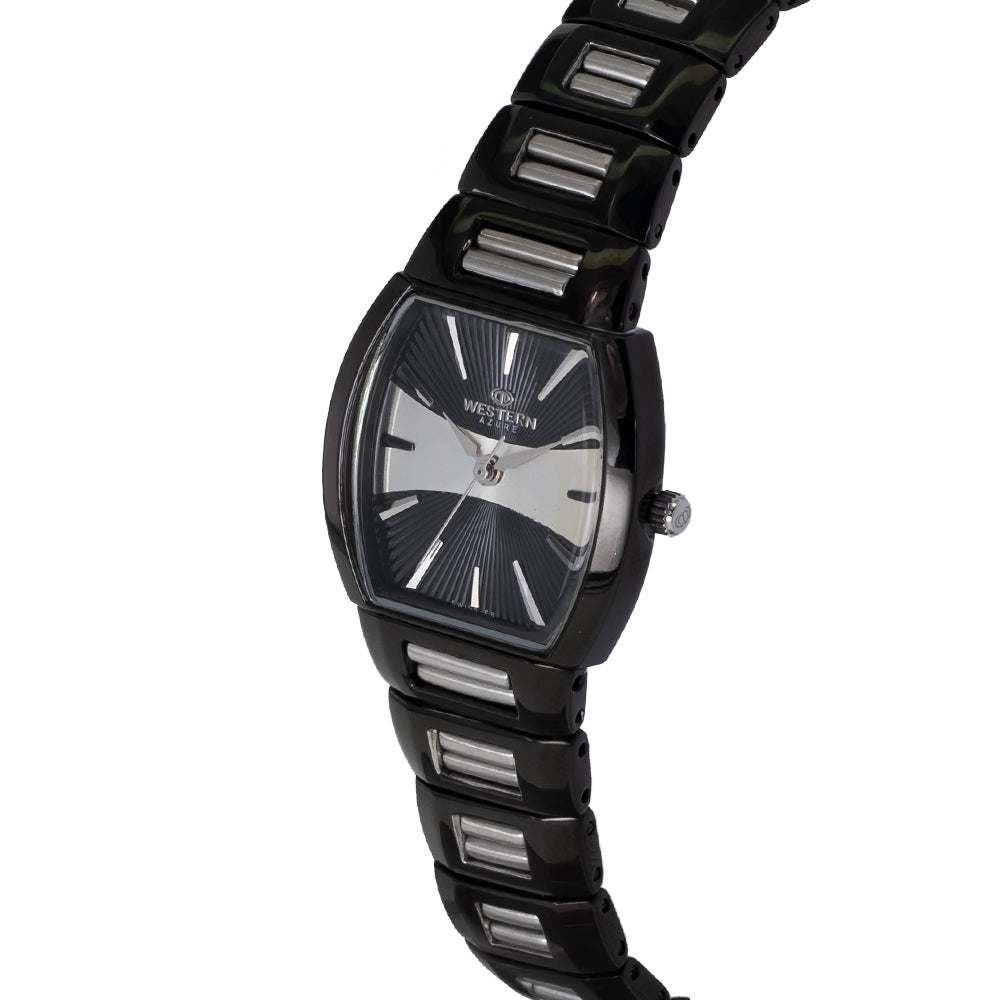 Women’s quartz analogue bracelet watch with stainless steel bracelet.